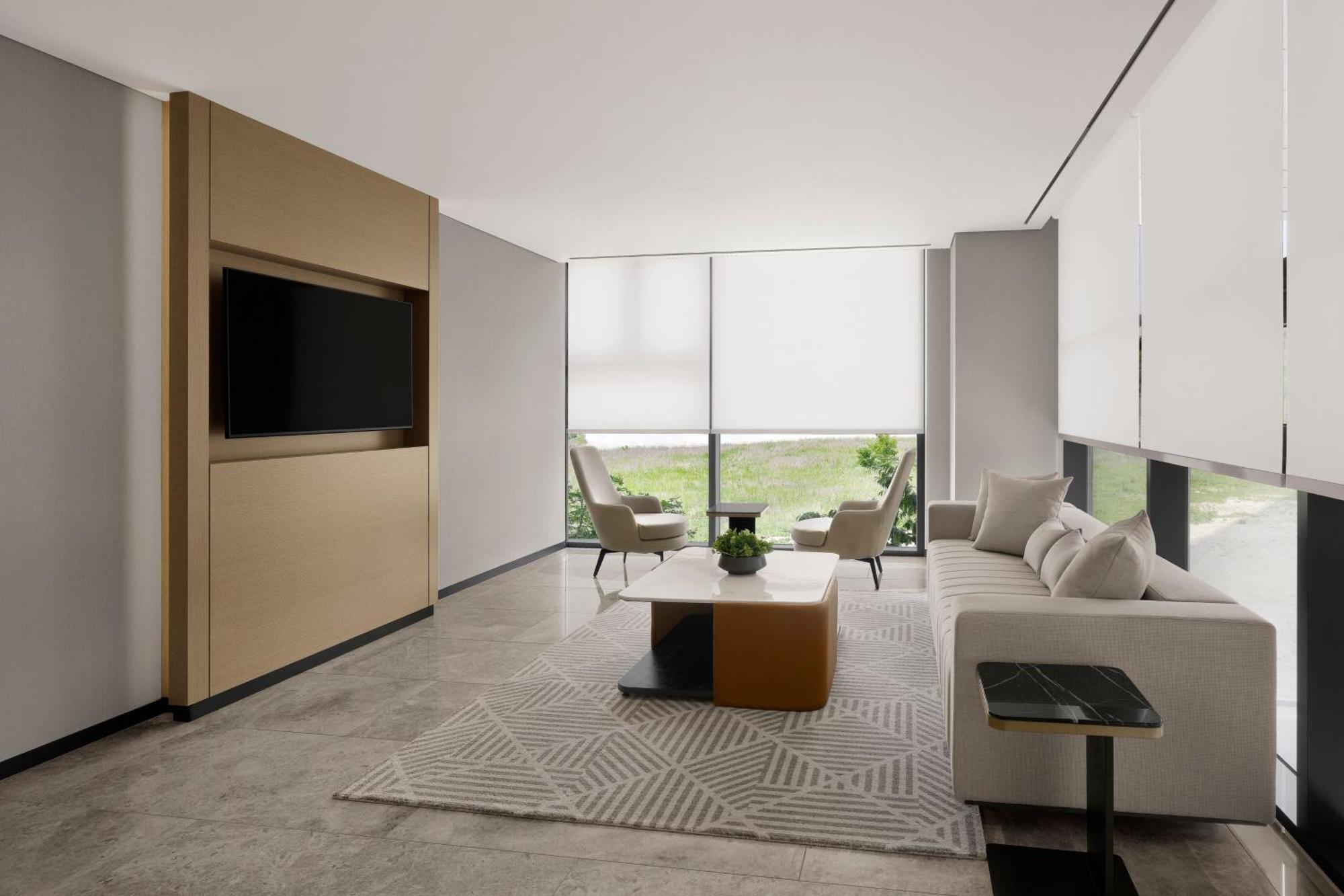 酒店 Courtyard By Marriott 4*